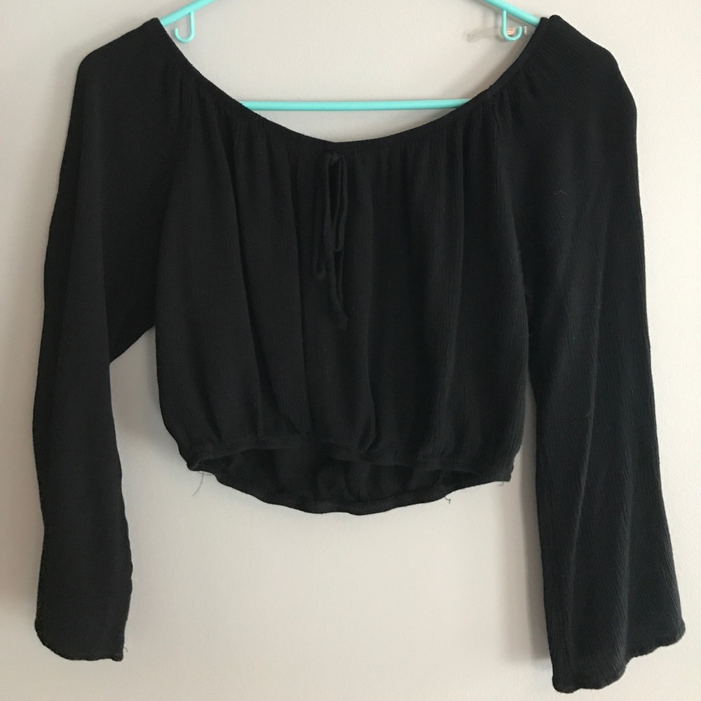 Black Long Sleeve Crop Top